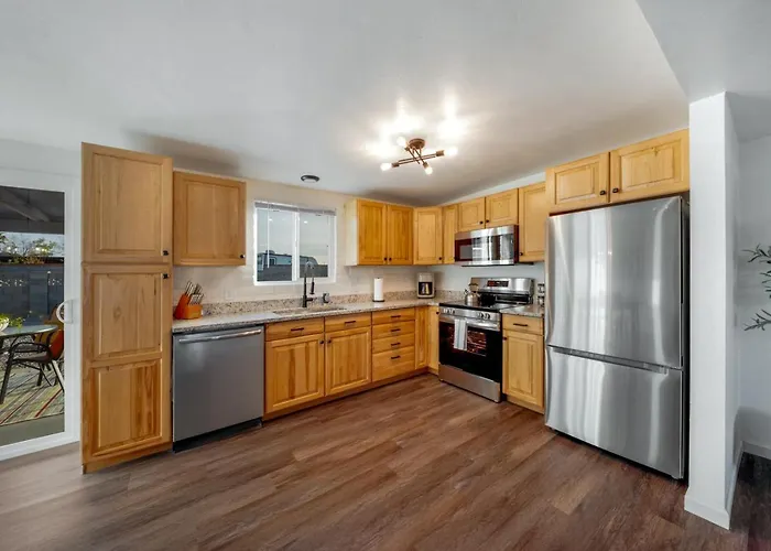 Holiday home Pool, Davis Monthan Afb, 4 Bedroom 2 Ba, Renovated Tucson