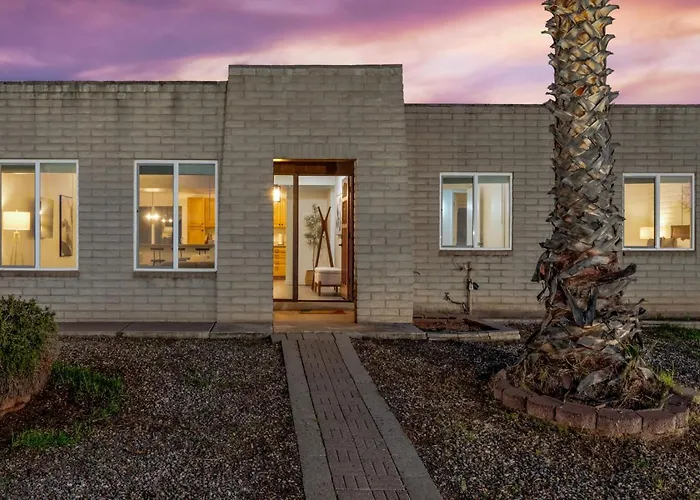 Pool, Davis Monthan Afb, 4 Bedroom 2 Ba, Renovated Holiday home